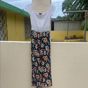 Floral Maxi Dress with White Top ( S )